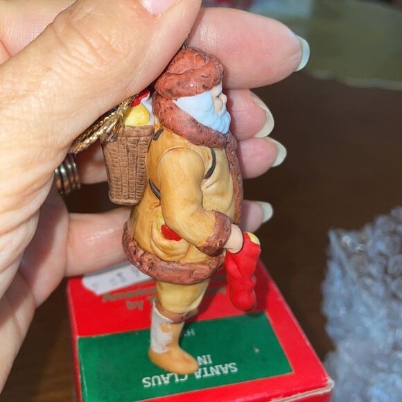 Vtg NWT Evolution of the American Santa Claus “Santa Claus in 1844” ornament - Picture 4 of 8